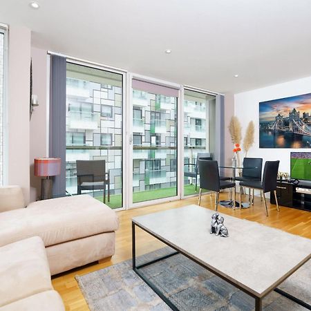 Cobalt Point 2 Apartment Лондон Екстериор снимка