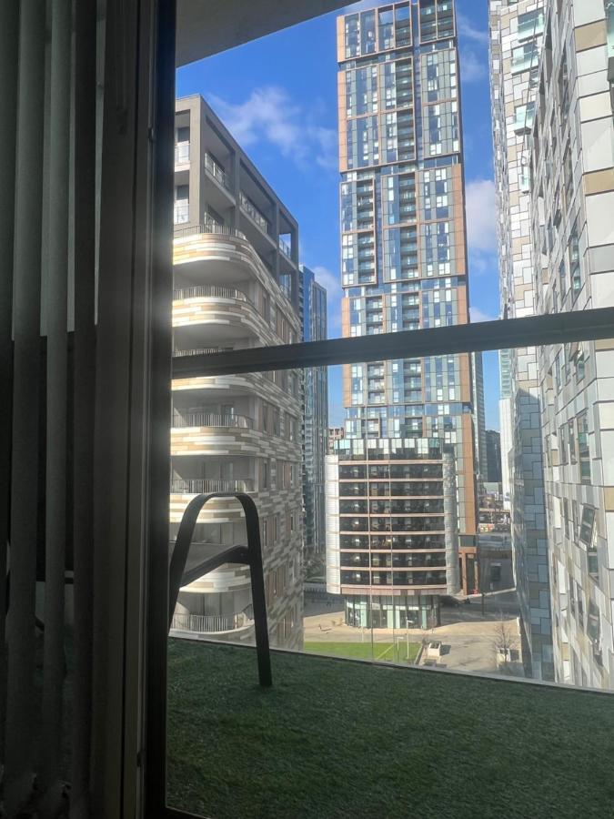 Cobalt Point 2 Apartment Лондон Екстериор снимка