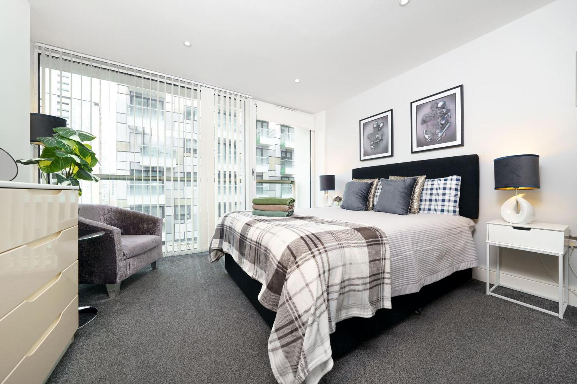Cobalt Point 2 Apartment Лондон Екстериор снимка