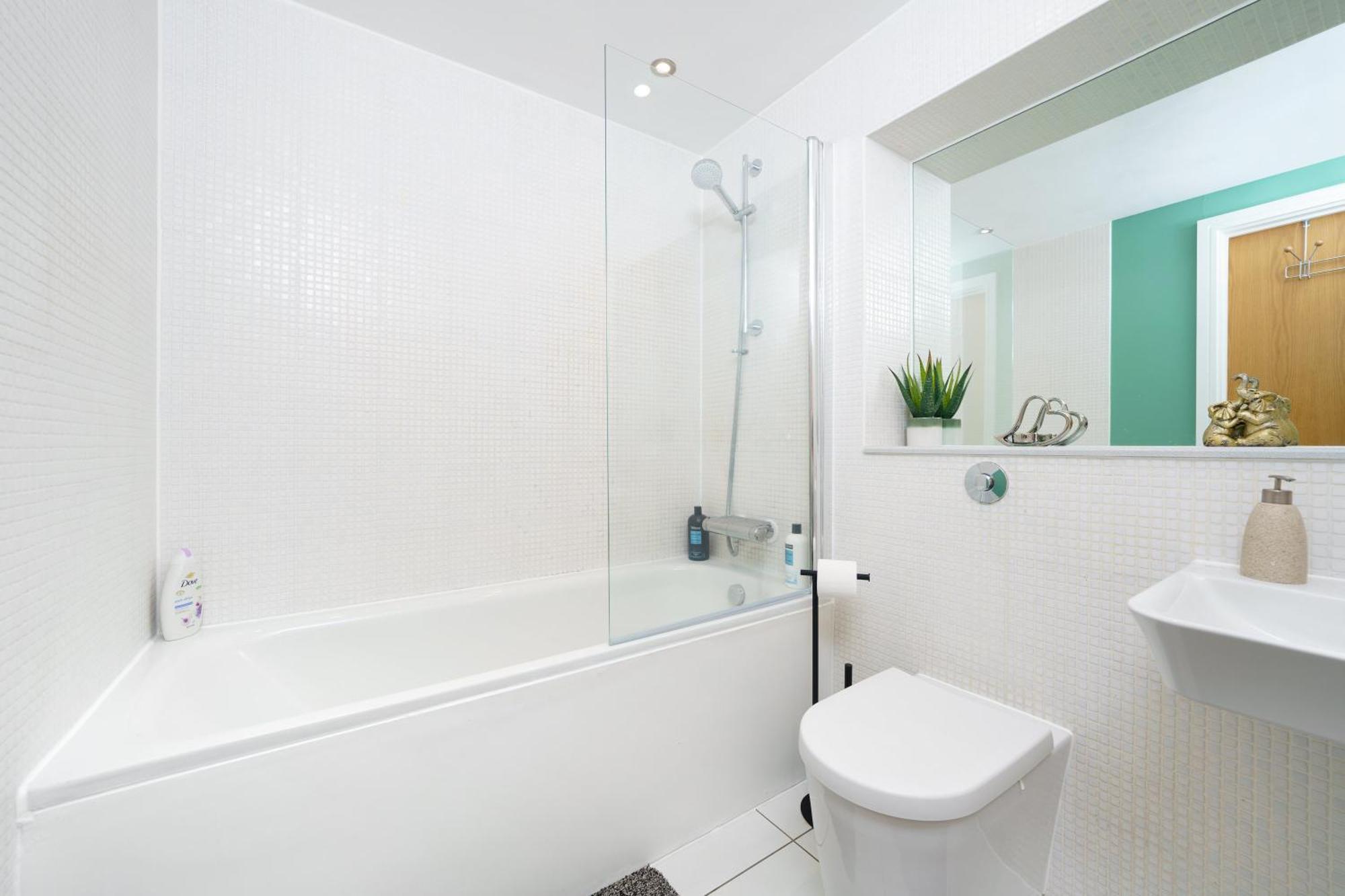 Cobalt Point 2 Apartment Лондон Екстериор снимка